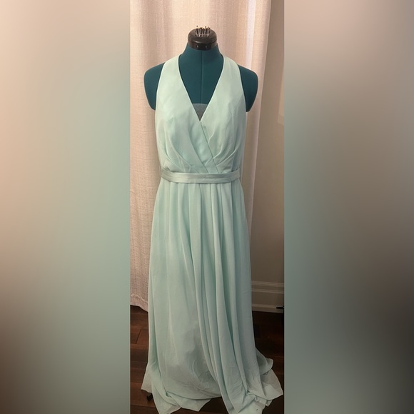 Vera Wang White Gown (Mint green, US 8) - Picture 1 of 3